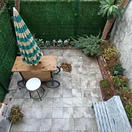 Comfortable, Duplex With Garden *