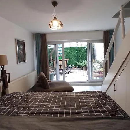 Comfortable, Duplex With Garden *